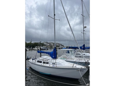 1987 Catalina 25 Wing Keel sailboat for sale in New York