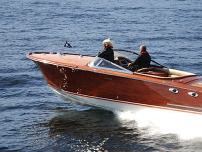 Classic runabout - 28 - Dolvik  - inboard / dual-console / open