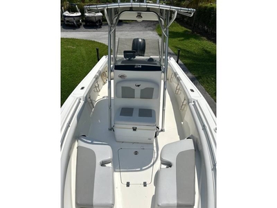 2018 MAKO 214 CC powerboat for sale in Florida
