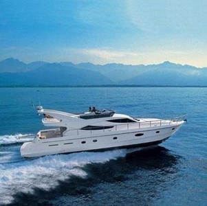 2000 Ferretti Yachts 620 LUAR | 63ft