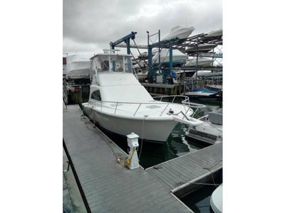 2003 Luhrs 40 Convertible powerboat for sale in Florida