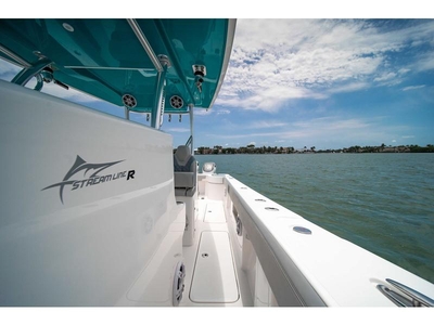 2024 Streamline R 35 Center Console powerboat for sale in Florida