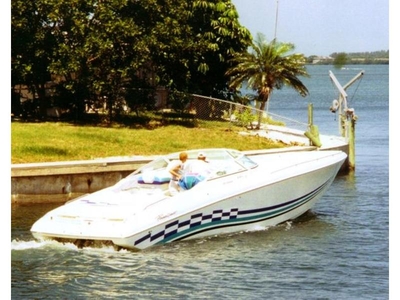 1999 Powerquest 380 Avenger powerboat for sale in Florida