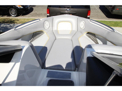 2005 Centurion Avalanche powerboat for sale in California