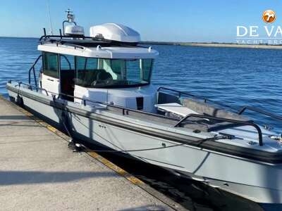 AXOPAR 28 BRABUS AC motor yacht for sale