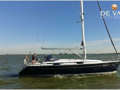 BAVARIA 38.3 CUSTOM LINE sailing yacht for sale