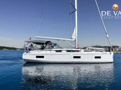 BAVARIA C42 sailing yacht for sale