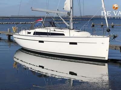 BAVARIA CRUISER 37 sailing yacht for sale