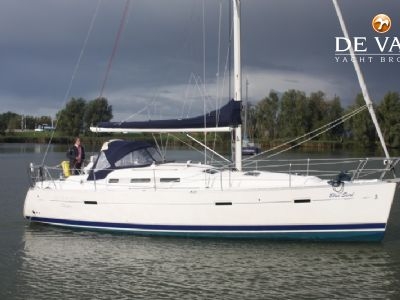 BENETEAU OCEANIS 373 sailing yacht for sale