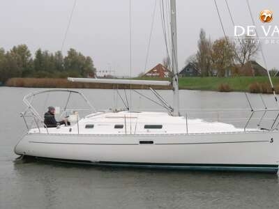 BENETEAU OCEANIS CLIPPER 311 sailing yacht for sale