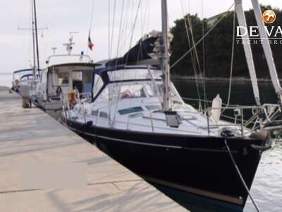 BENETEAU OCEANIS CLIPPER 42 CC sailing yacht for sale