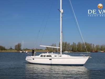 CATALINA 36 sailing yacht for sale