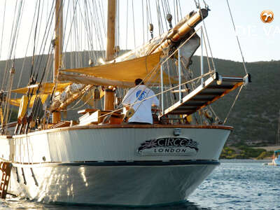 CLASSIC GAFF-RIGGED KETCH sailing yacht for sale