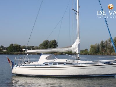DEHLER 35 CRUISING sailing yacht for sale
