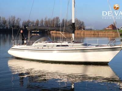 DEHLER 372 sailing yacht for sale