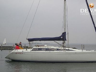 FEELING 1090 sailing yacht for sale