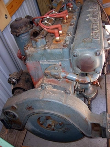 Feet 1947 Chrysler M47S Engine