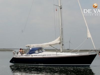 GRAND SOLEIL 37 sailing yacht for sale