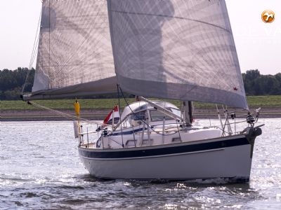 HALLBERG RASSY 37 sailing yacht for sale