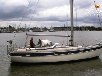 HALLBERG RASSY 38 sailing yacht for sale
