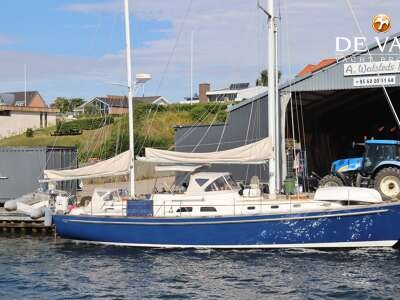 HINCKLEY 49 KETCH sailing yacht for sale
