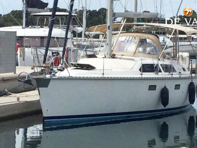 HUNTER PASSAGE 42 sailing yacht for sale