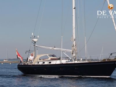 HUTTING 45 sailing yacht for sale