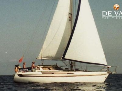 JEANNEAU ESPACE 1000 sailing yacht for sale