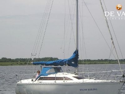 JEANNEAU SUN DREAM 28 sailing yacht for sale