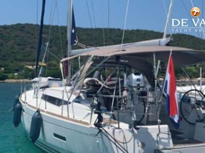 JEANNEAU SUN ODYSSEY 439 sailing yacht for sale