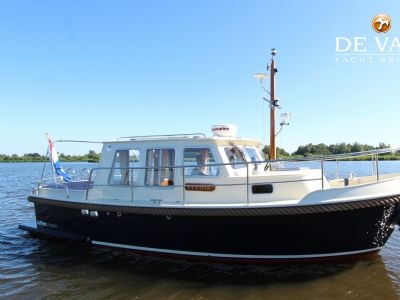JETTEN 27 SEDAN motor yacht for sale