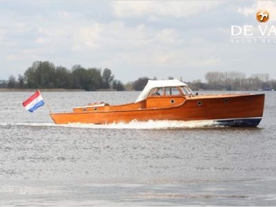 LARSON motor yacht for sale