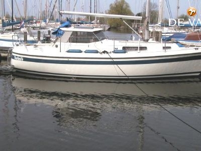 LM 28 sailing yacht for sale
