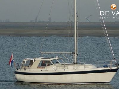 LM 32 sailing yacht for sale