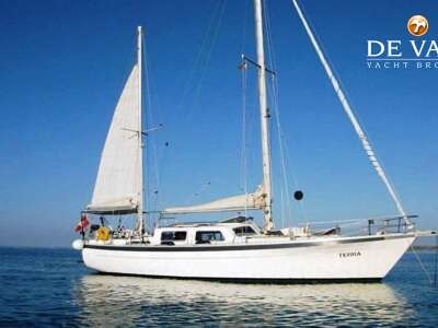 MOODY 42 MK II sailing yacht for sale