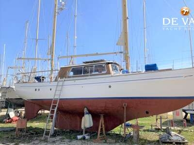 MOODY 44 sailing yacht for sale