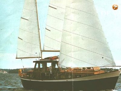 NAUTICAT 33 sailing yacht for sale