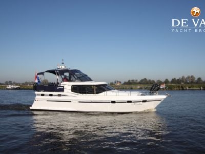 VRI-JON CONTESSA 40 motor yacht for sale