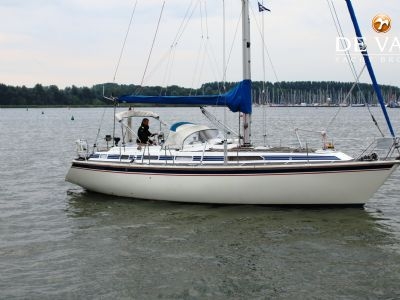 WESTERLY OCEANRANGER 38 sailing yacht for sale