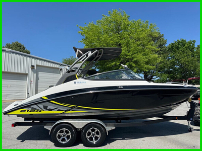 Yamaha 212x Twin Jet Engine WAKE Boat W/ 360HP (EXCELLENT CONDITION!)