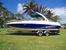 Rinker 282 Captiva