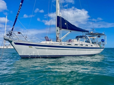 Malo 46 Classic Built Specifically For All-latitudes Cruising: Sailing Boats