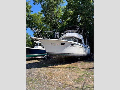 32' Carver 1986 - FOR SALE - YS220045