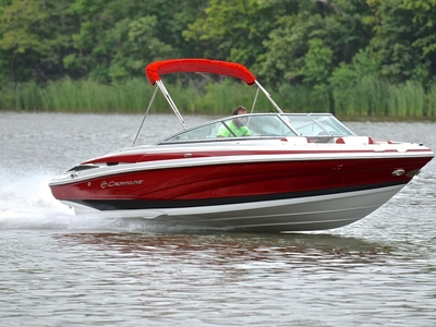 CROWNLINE 225 SS..... ONLY 10 HOURS
