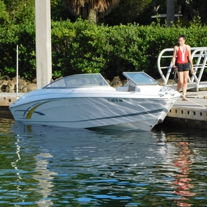 Intercostal Cruiser And Great Family Boat. 8 Seats With 8 Cup Holders!