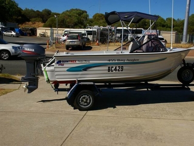 QUINTREX 455 BAY ANGLER RUNABOUT