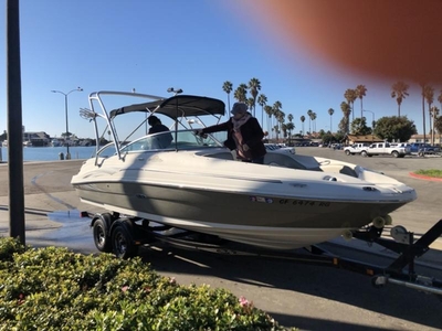 2005 Sea Ray Sundeck powerboat for sale in California
