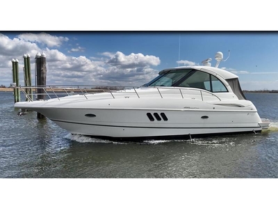 2010 Cruisers Yachts 420 Sports Coupe powerboat for sale in New York
