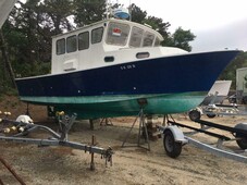 1988 Luhrs Boat 32'x8' Located In Cape Cod, MA - No Trailer