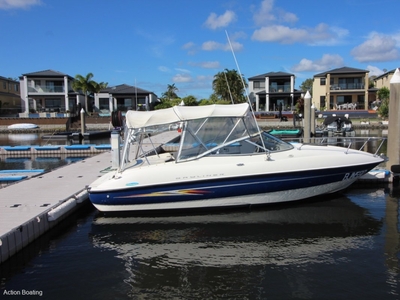 BAYLINER 212 CUDDY AND DUAL AXLE TRRAILER